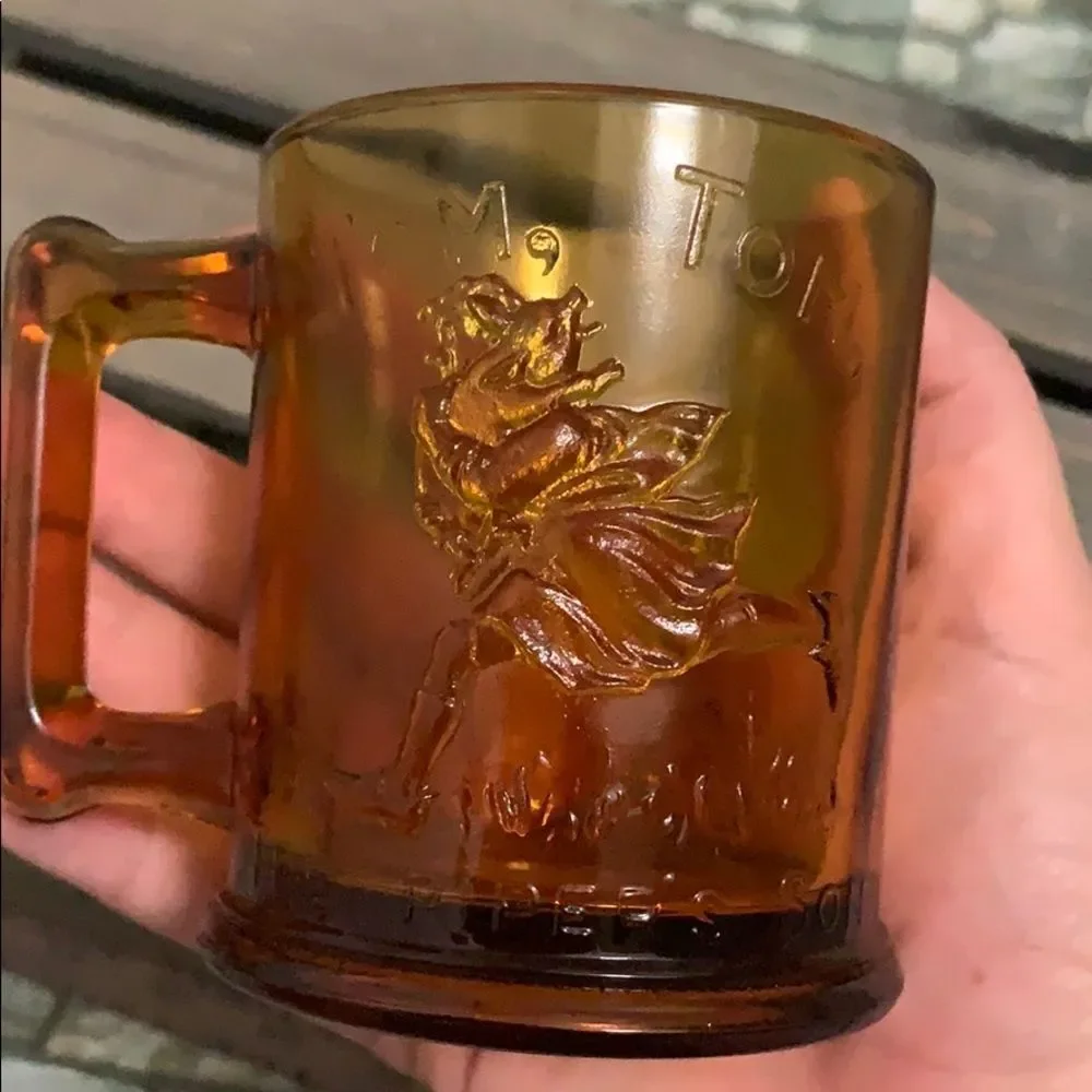 Vintage humpty dumpy mug
